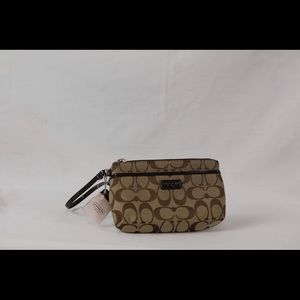 NWT COACH WRISTLET